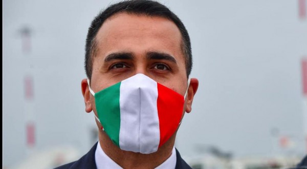 Di Maio: “Oggi al lavoro 4,5 milioni di italiani. Ora responsabilità, dimostriamo chi siamo”