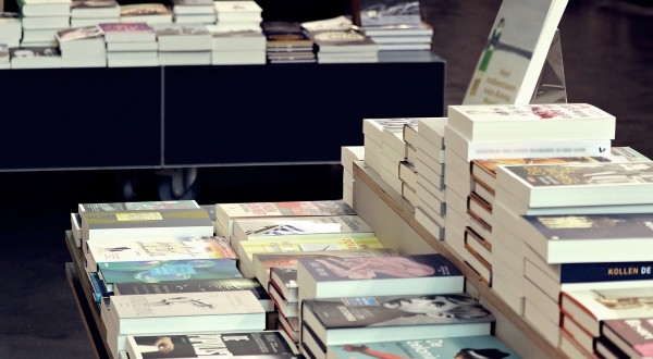 Per i libri è crisi, Aie lancia l’allarme: “Una casa editrice su 10 rischia di chiudere”