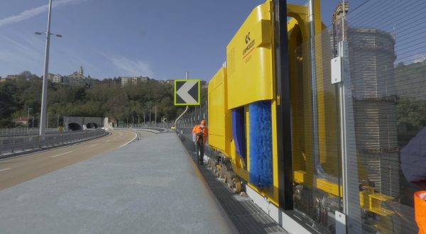 Robot in azione sul nuovo Ponte di Genova