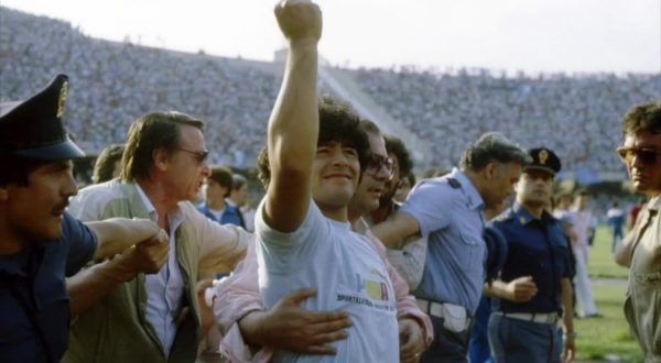 Il pallone racconta… Ecco Napoli-Roma allo stadio Maradona