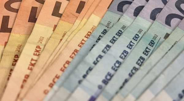 La pandemia fa salire la propensione al risparmio degli italiani