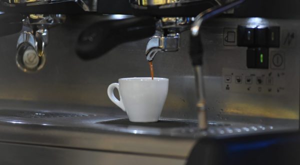 Gli italiani e il caffè, per 8 su 10 uno dei piaceri della vita