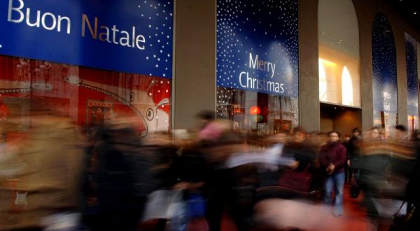 Consumi, per emergenza Covid spesa di Natale -4,7 miliardi