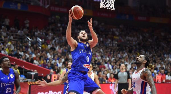 Nba, Gallinari si ferma per due settimane