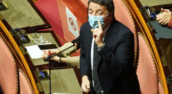 Renzi “Se Conte va in aula fa un errore”