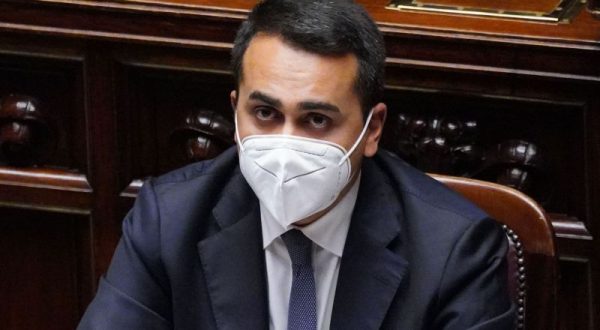 Di Maio “Da Renzi gesto irresponsabile, strade ora divise”