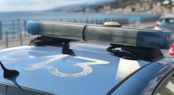 Terrorismo, arrestato un 22enne per propaganda suprematista