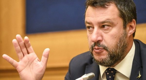 Salvini “Conte avrebbe già dovuto dimettersi”