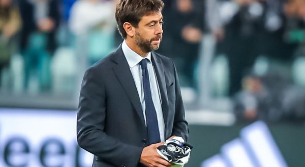 Allarme Agnelli “Il calcio rischia perdite fino a 8,5 mld”