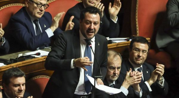 Salvini “No al governo con tutti dentro, serve serietà”