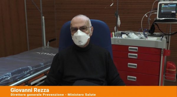 Rezza “Gli operatori sanitari si vaccinino al più presto”