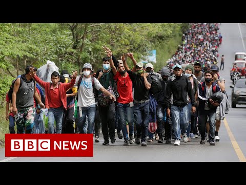 Guatemala blocks thousands of people bound for US – BBC News