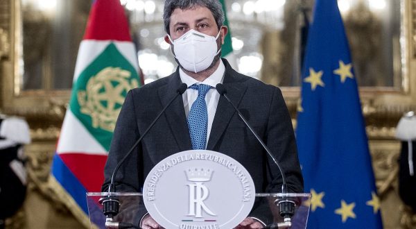 Governo, oggi nuovo giro di consultazioni. Fico: “C’è la disponibilità a trovare una sintesi”