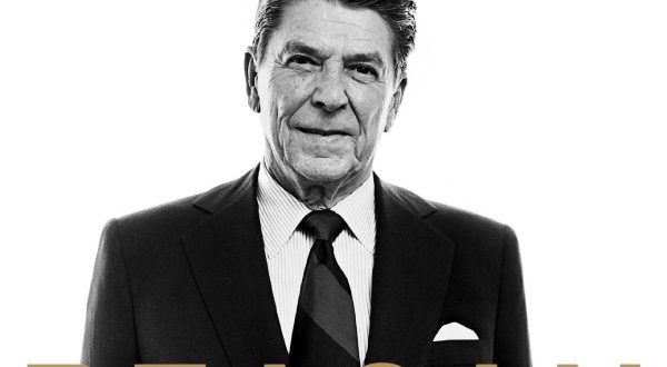 Reagan, il presidente che cambiò gli Usa in una biografia di Sangiuliano