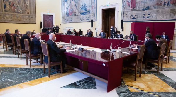 Governo, alla Camera il tavolo di confronto sul programma