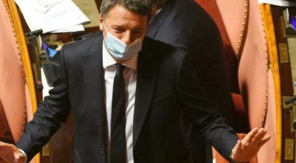 Governo, Renzi “La maggioranza ci sarà, Draghi fino al 2023”