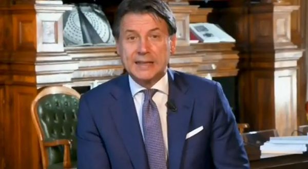 Conte “Molti modi di fare politica, credo in progetto M5s-Pd-Leu”