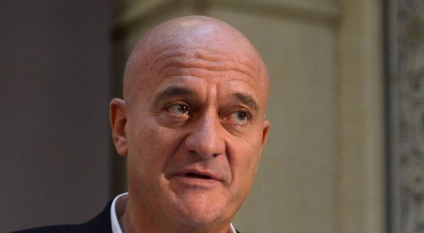 Claudio Bisio “Sono positivo al Covid, ma sto bene”