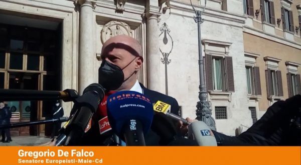 De Falco “La priorità è fermare la circolazione del virus”