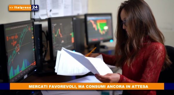 Mercati favorevoli, consumi ancora in attesa