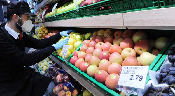 A gennaio in netto calo le vendite al dettaglio