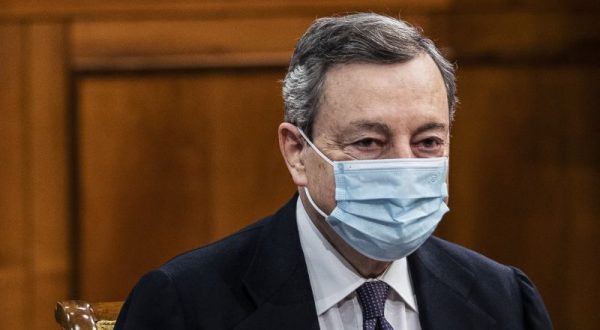 Draghi “Pa centrale nella pandemia, c’è molto da fare”