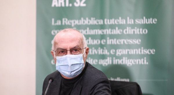 Vaccini, Rezza “Giusto fare accertamenti su AstraZeneca”