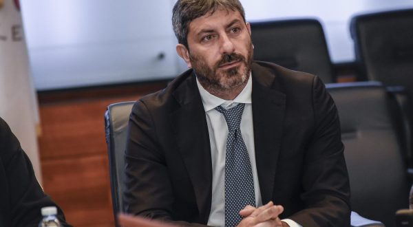 M5S, Fico “Sì a un percorso comune con il Pd”