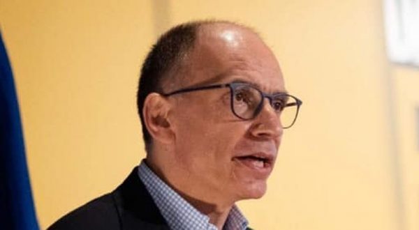 Letta “Fuori dal mondo vertice di soli maschi, bisogna passarsi palla”