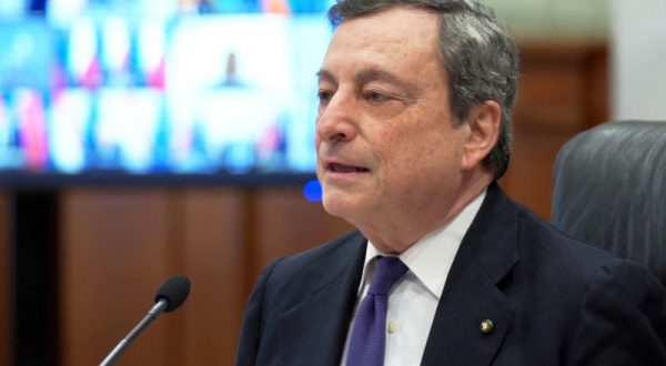 Draghi “Gli europei si sentono ingannati da alcune case farmaceutiche”