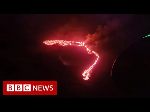 Icelandic volcano erupts near Reykjavik – BBC News