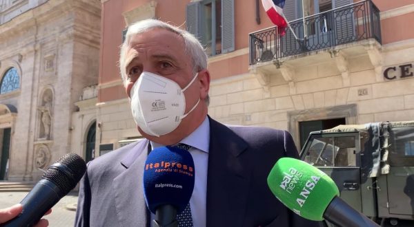 Tajani “Sarebbe meglio avere la zona gialla”