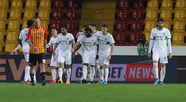 Il Sassuolo passa a Benevento, decide l’autogol di Barba