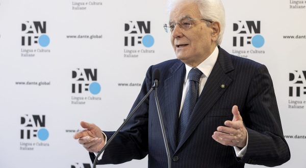 Covid, Mattarella “Con l’innovazione possibile non fermarsi”