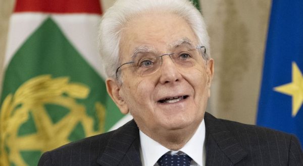 Mattarella “Giornalismo contribuisca alla rinascita del Paese”