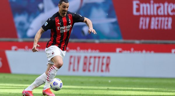 Milan, ufficiale il rinnovo di Zlatan Ibrahimovic