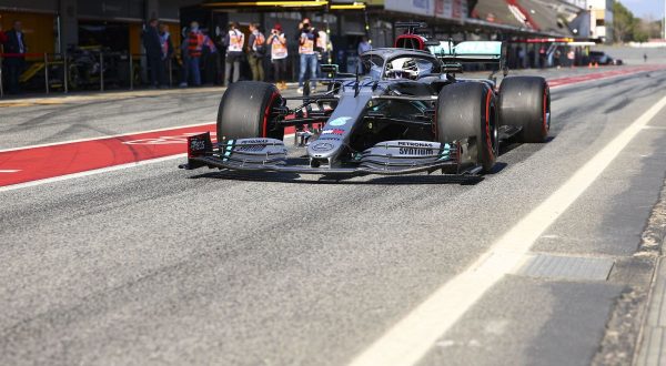 Hamilton il più veloce nelle seconde libere in Portogallo