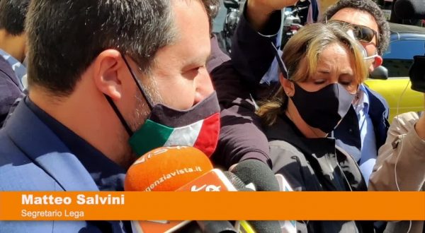 Salvini “Dividersi adesso non serve, riaprire è un dovere”