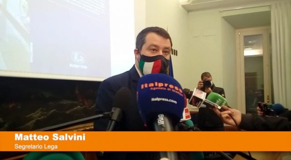 Covid, Salvini “Aprile sia il mese del ritorno alla vita”