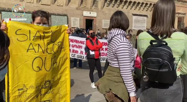 Sondaggio adolescenti “Con la Dad scuola si sta suicidando”