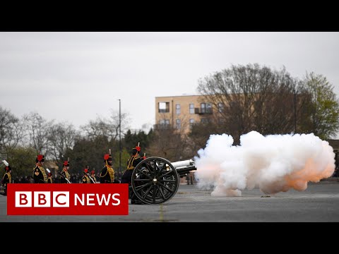 Gun salutes mark the death of Prince Philip – BBC News