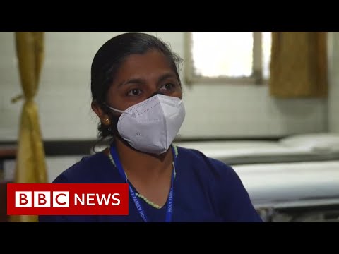 Trying to revive Covid patients in a Delhi hospital – BBC News