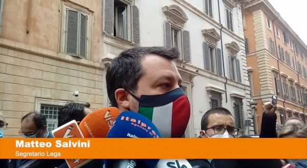 Salvini “Chiediamo riaperture e soldi alle imprese”