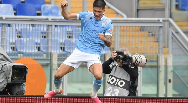 Lazio-Genoa 4-3, biancocelesti proseguono corsa Champions