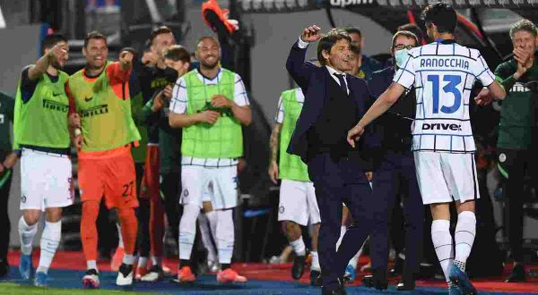 Il Sassuolo ferma l’Atalanta sull’1-1, Inter campione d’italia