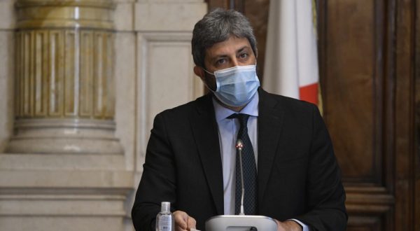 Fico “La democrazia partecipativa rafforza il rapporto con gli eletti”