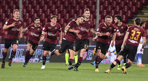 Salernitana promossa in Serie A, retrocede il Cosenza