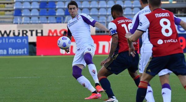 Cagliari e Fiorentina si annullano, finisce 0-0