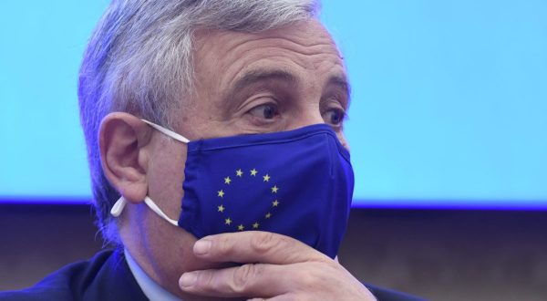 Tajani “Berlusconi sarà dimesso presto”