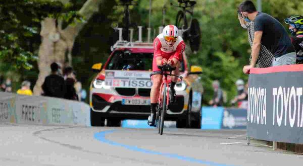 Lafay vince l’ottava tappa al Giro, Valter resta in rosa